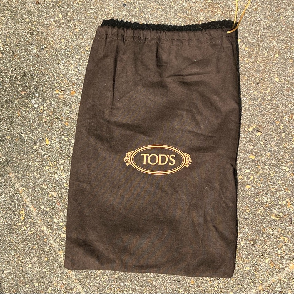 🔥Price Drop!🔥Patent Leather Tod’s Heels, never worn. - Picture 9 of 9